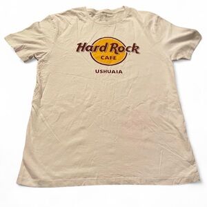 Men’s Hard Rock Cafe “Ushuaia” Short Sleeve Graphic T-Shirt Size M.